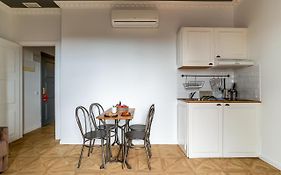 Casa Gracia Apartments